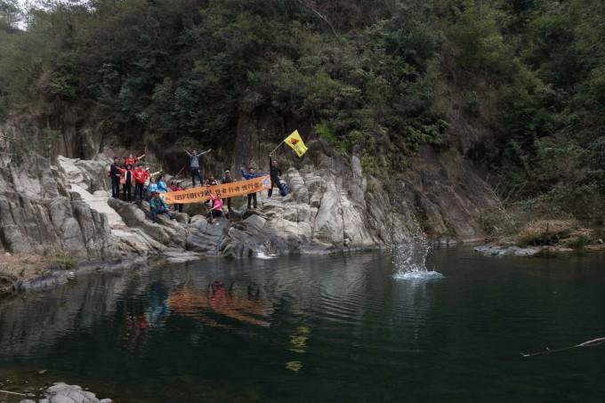 我是孕妇两个月前和我老公在桥下面坐遇到蛇?—专业问答平台,解答你的所有问题